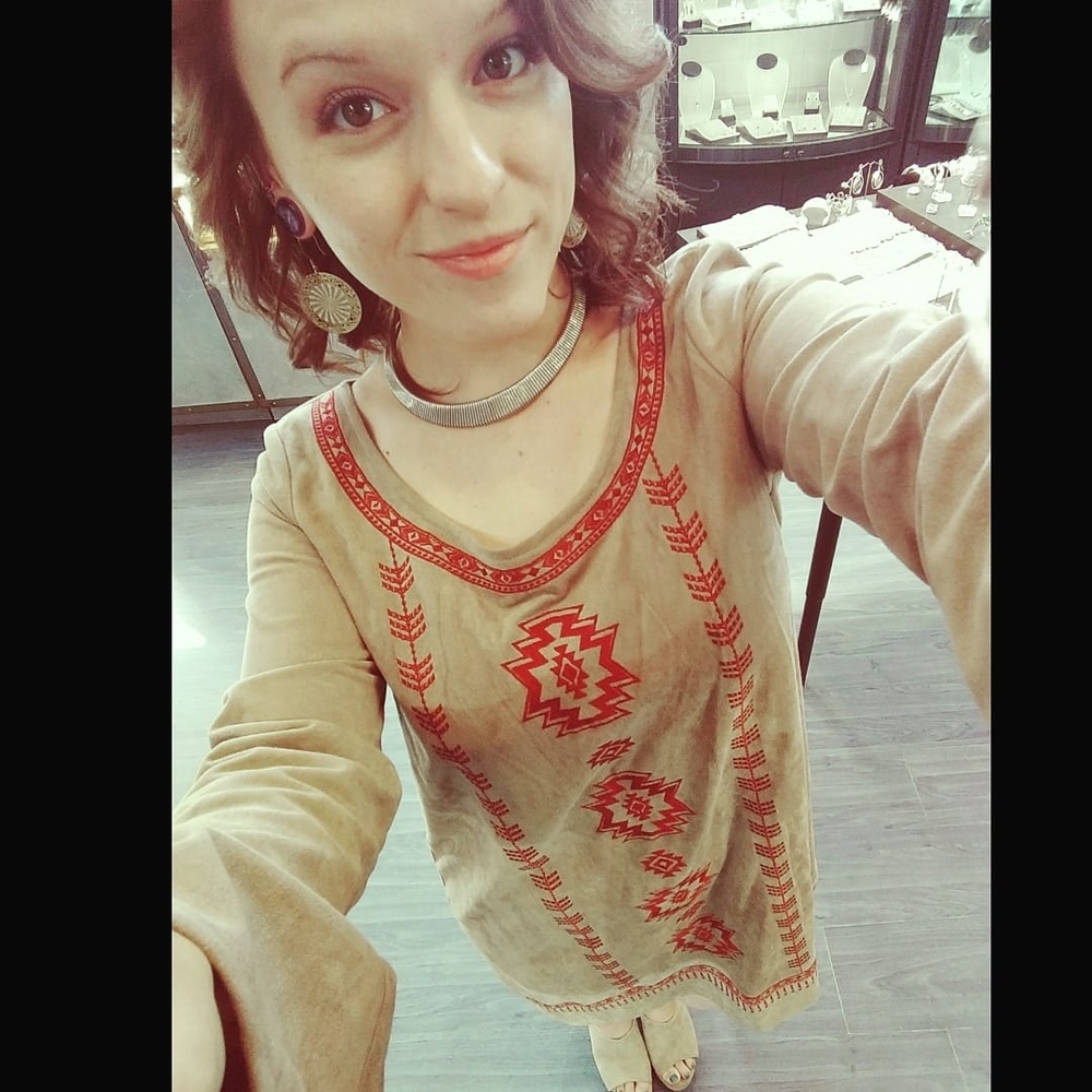 Meet your Posher, Veronica